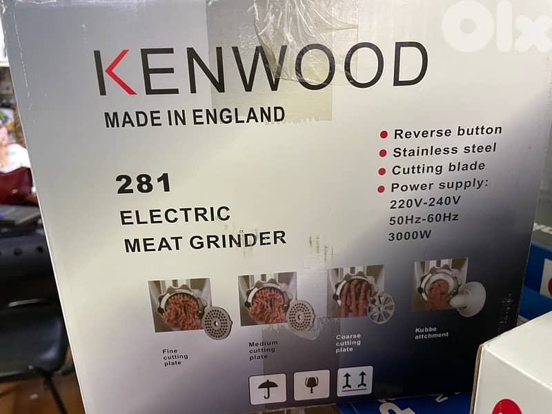 KENWOOD MADE IN ENGLAND ELECTRIC MEAT GRINDER 1