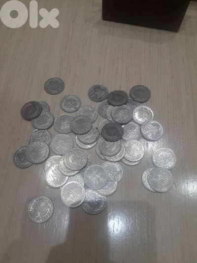 1 livre lebanese coin 1981