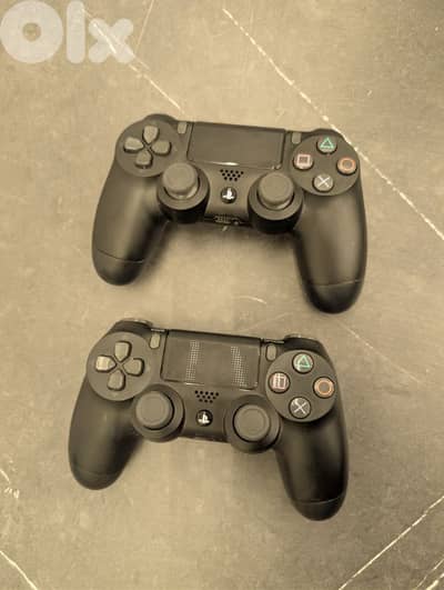 2 PS4 controllers used like new