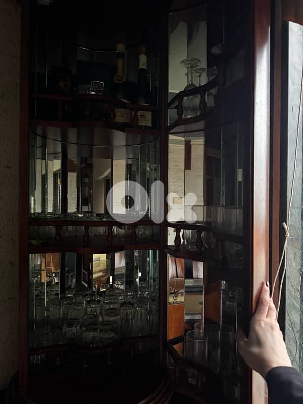 bar cabinet display 1