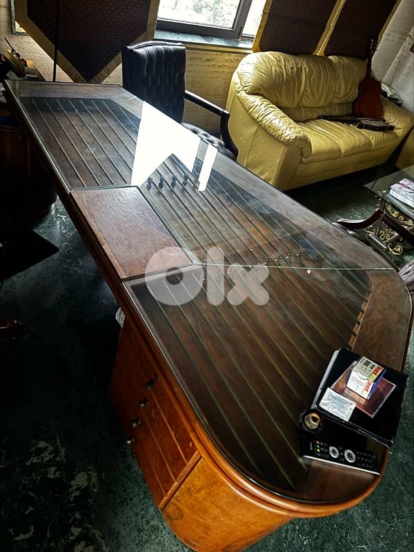 huge customized desk 1