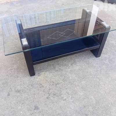 طاولي اوروبي شبه جديد