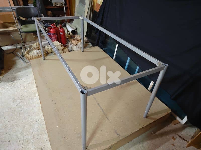 large working table great for designs, architecture or work station 3
