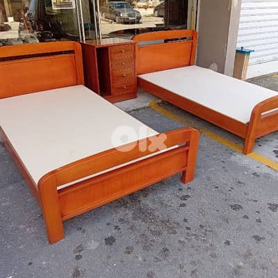 تخوتي مفرد ونصف خشب زين مع كمبوند