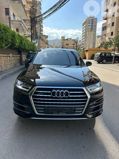 Audi Q7 Quattro Premium Plus 2017 black on black