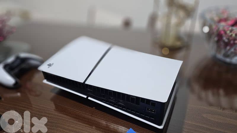 PS5 SLIM 1TB EUROPE + 1 GAME 1