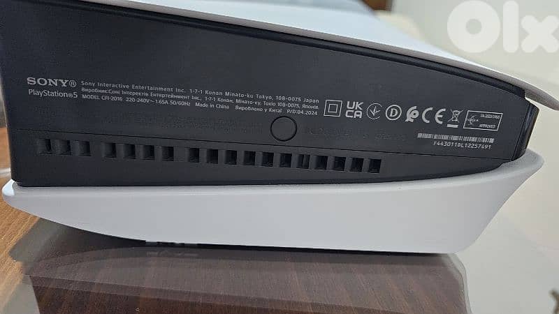 PS5 SLIM 1TB EUROPE + 1 GAME 2