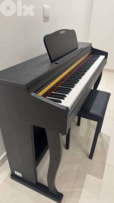 Digital Piano + Free Bench 1