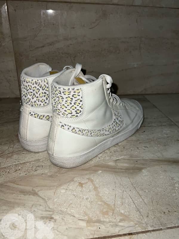 Nike Blazer Mid ‘77 SE Lemon Leopard – Women US 9.5 / EU 41 – Original 1