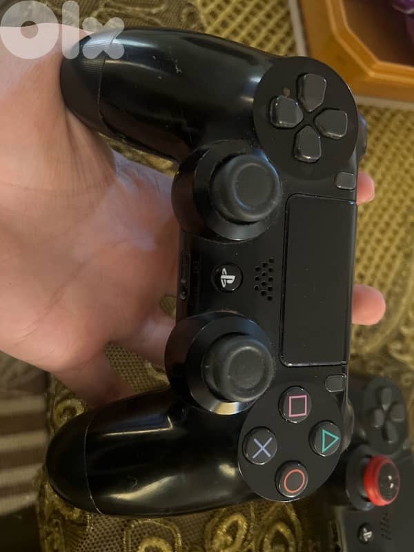 2 ps4 clean controllers used like new 1