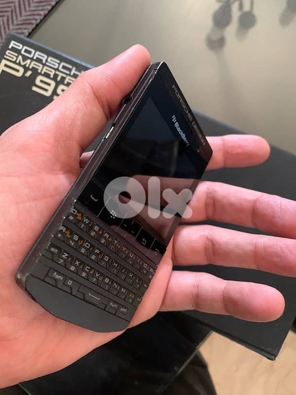 Blackberry Porsche Design P9981 5