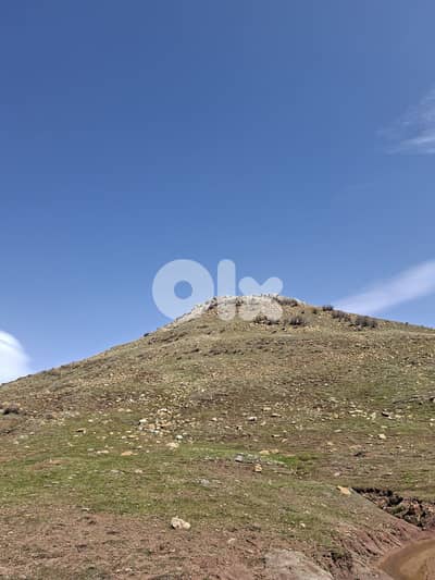 Land For Sale in Zaarour - أرض للبيع في زعرور