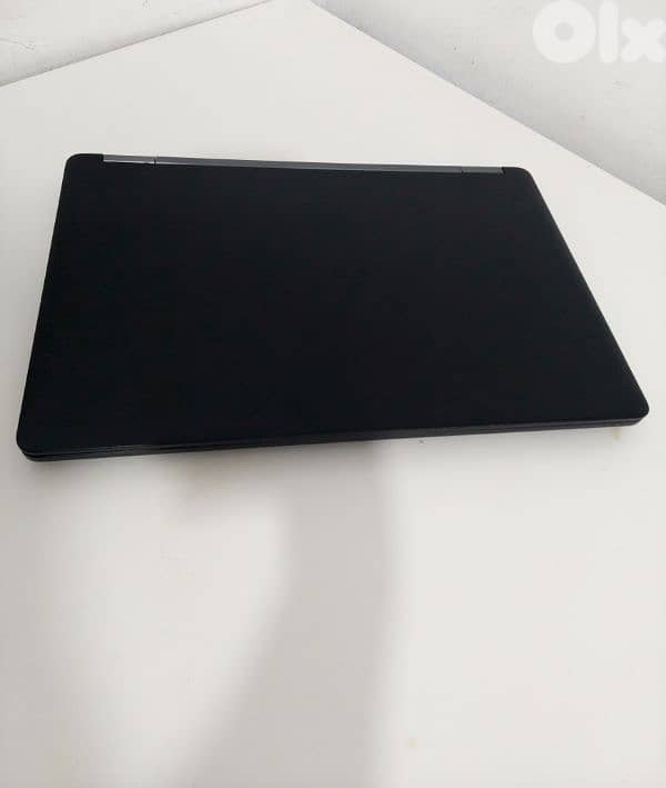 Dell Latitude 5570 2