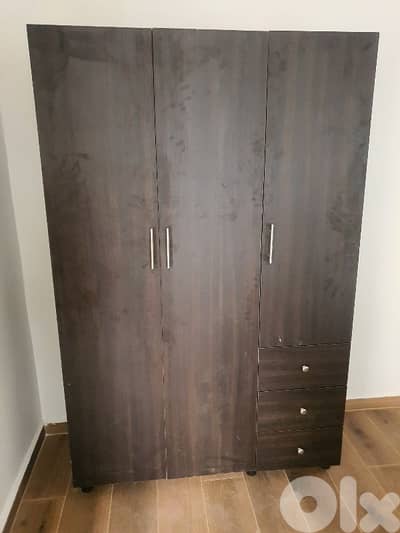 New closet 3 Doors (stander)