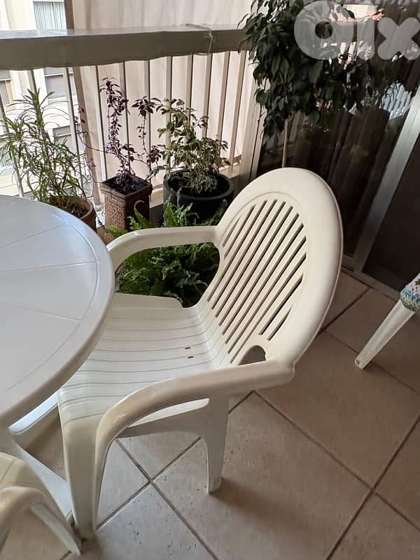 Outdoor Chairs and Table Set 3