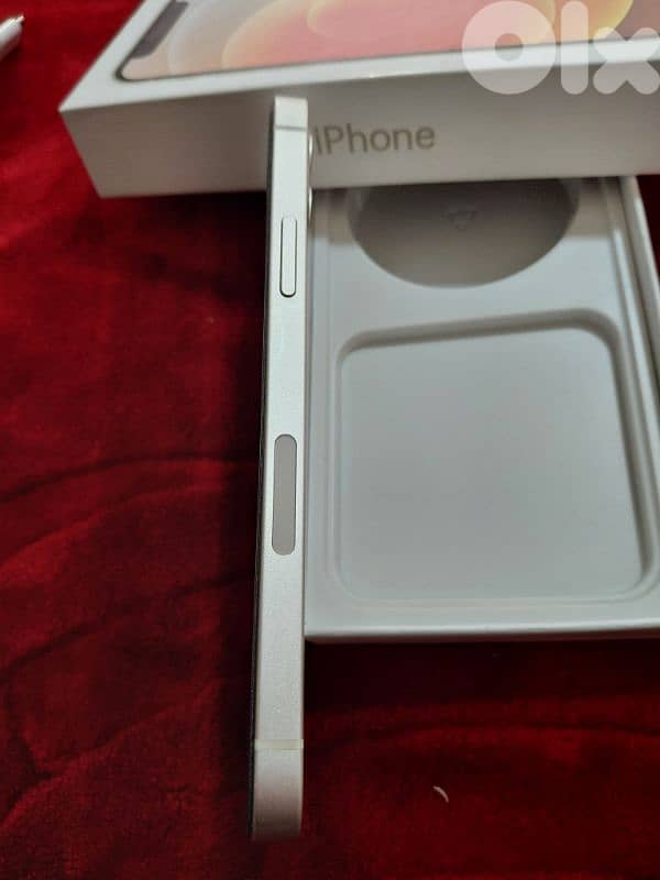 iphone 12, white color for sale 5