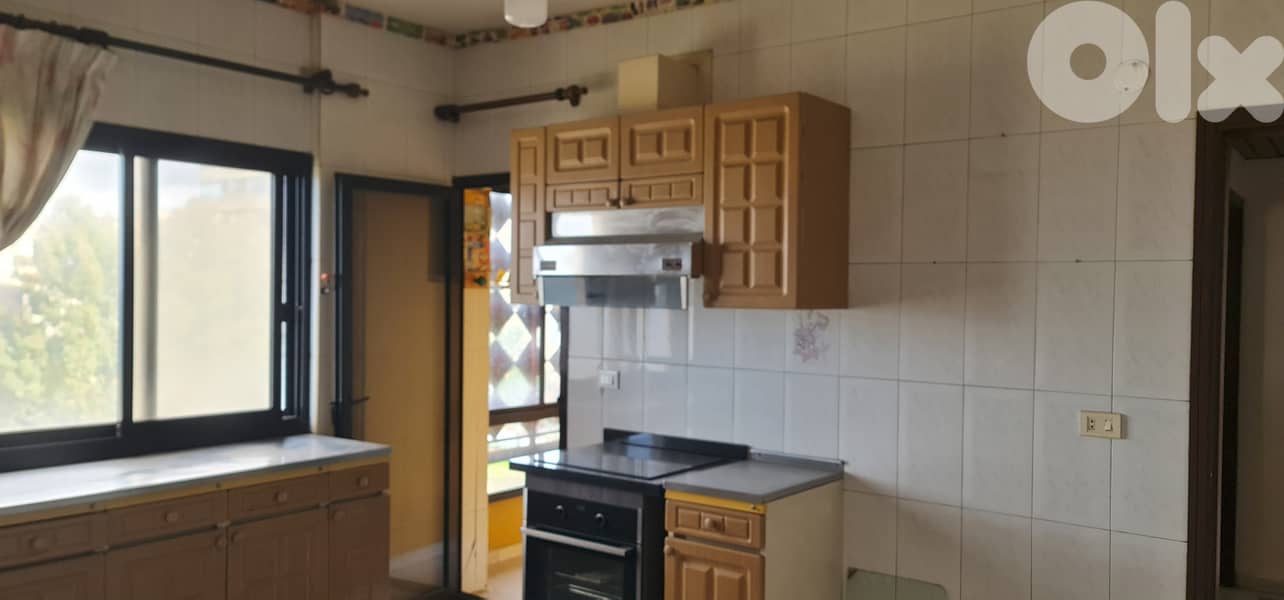 مطبخ كبير مستعمل 1