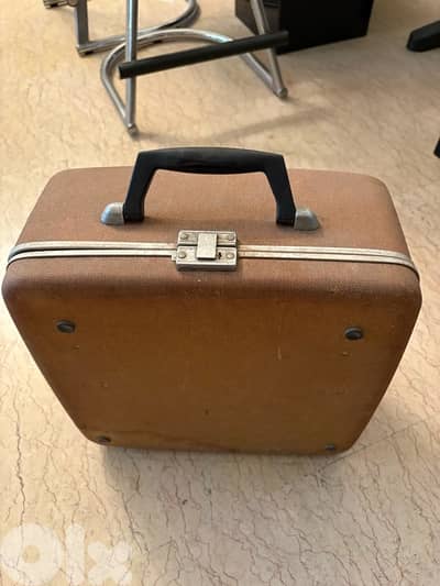 Typewriter Royal Quiet de luxe