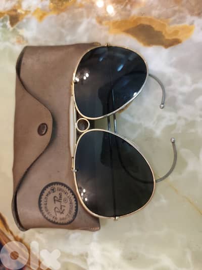 vintage Bausch & Lomb Ray-Ban Shooter aviator sunglasses.