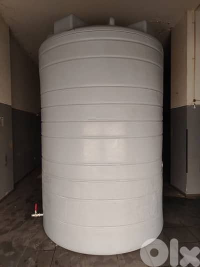 خزانات بلاستيك