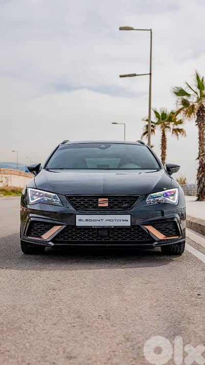 2019 SEAT Leon Cupra R ST