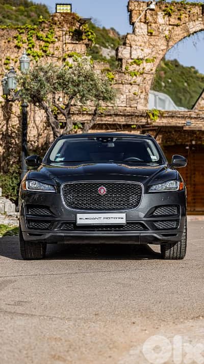 Jaguar F-Pace V6 2018 CLEAN CARFAX  60,000m