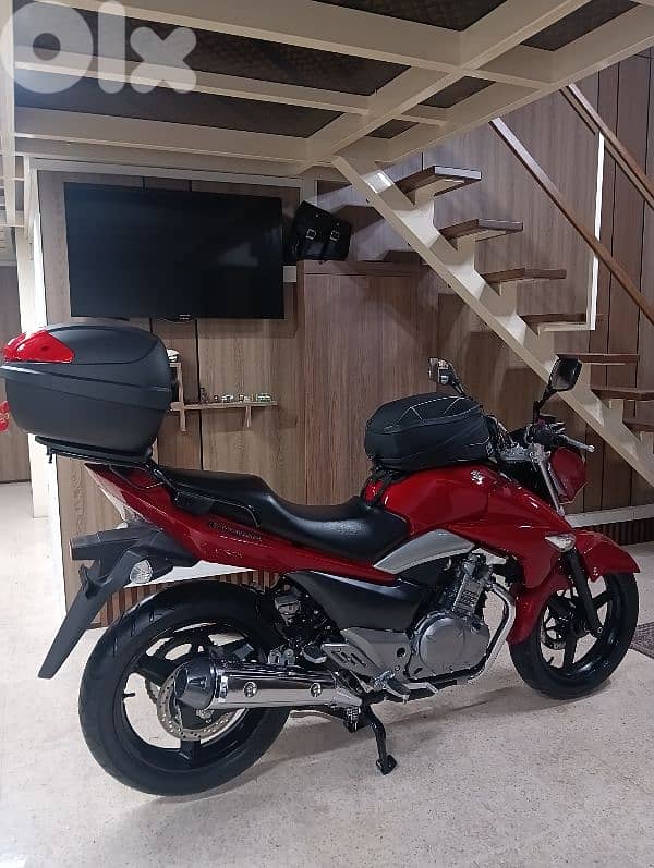 Suzuki Inazuma 250cc injection two cylinder 0klm 18