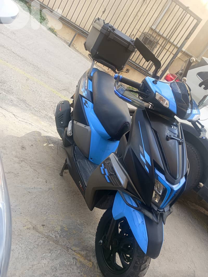 Tvs ntorq 125cc very clean 5