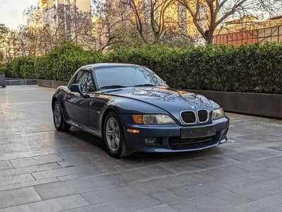 BMW Z3 3.0 L 2000 Roadster woth hardtop / Company source