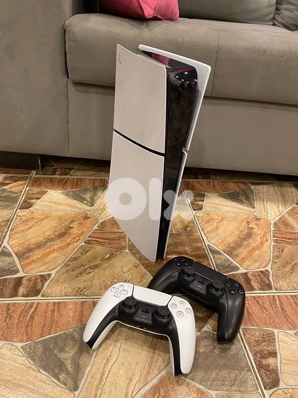 Ps5 slim like new 2