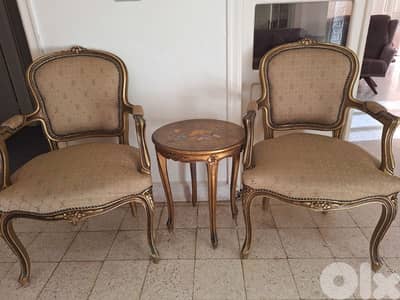 2 chairs and table set