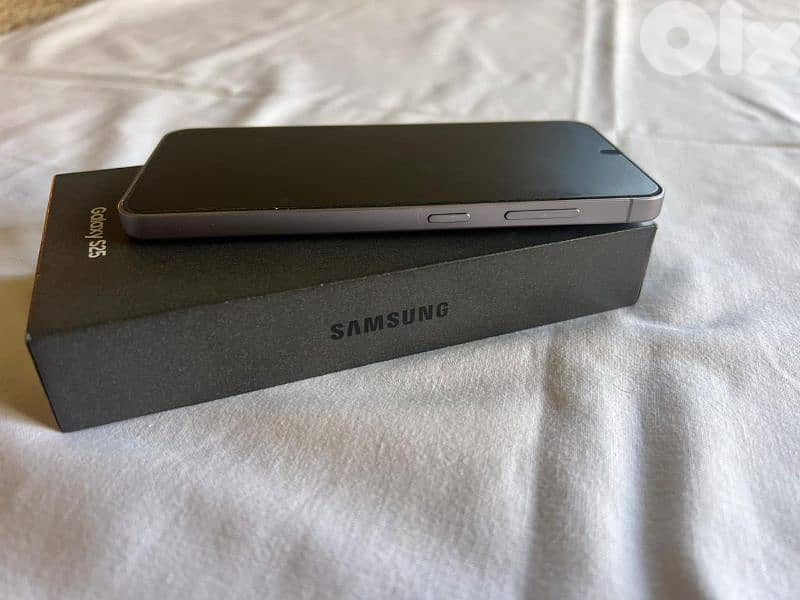 Samsung Galaxy S25 (256 GB) 9