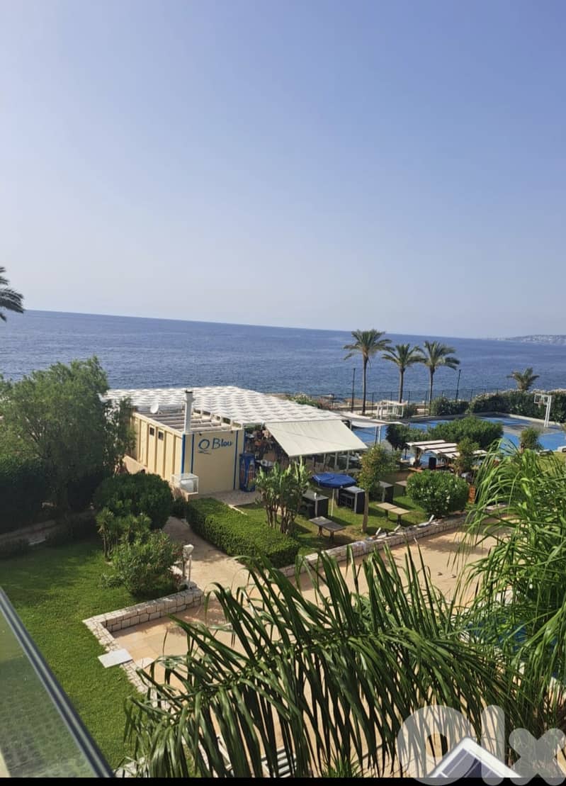 Beach chalet with seaview 3