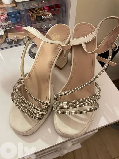 كعب خرج مناسبات