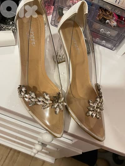 كعب   عادي  خرج مناسبات