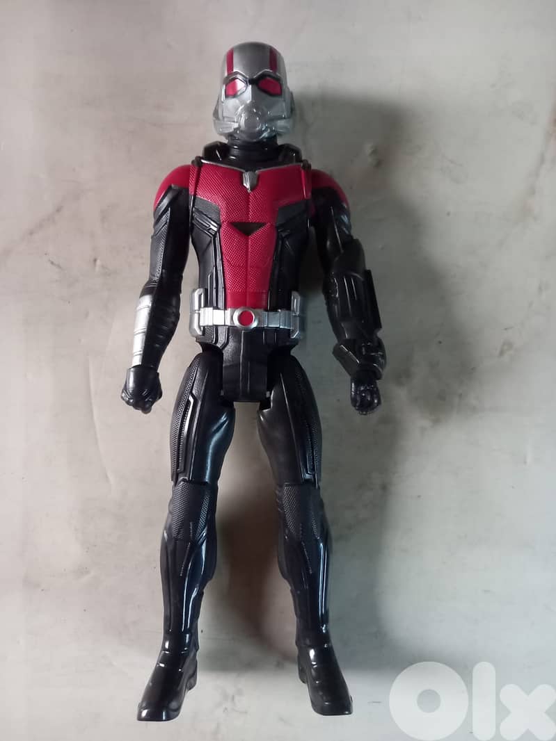 Marvel /DC comics  figures 30 cm  prices start at 10$ ask for price 3