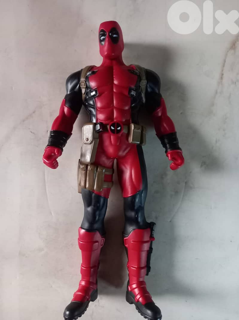 Marvel /DC comics  figures 30 cm  prices start at 10$ ask for price 7