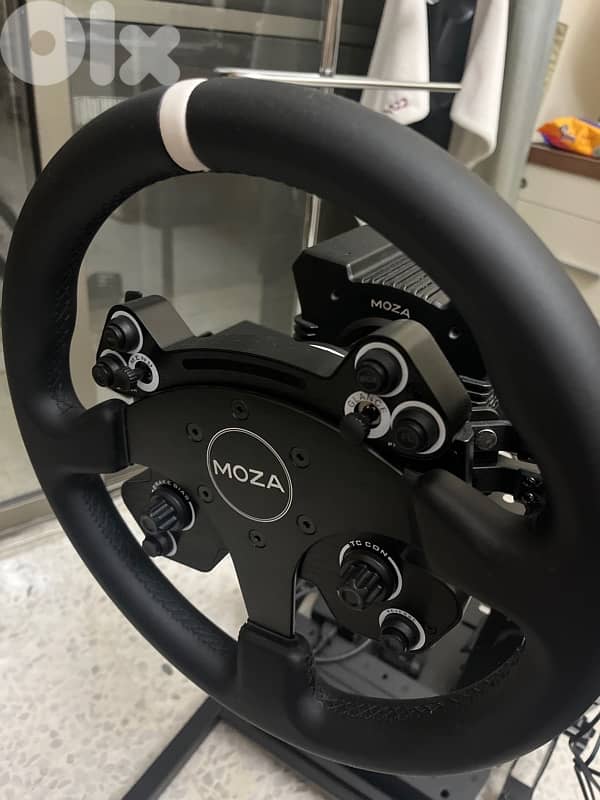 Moza R9 v3 racing simulator setup 2