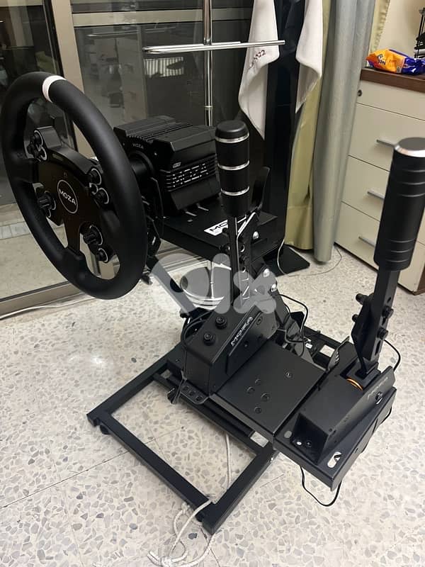Moza R9 v3 racing simulator setup 5