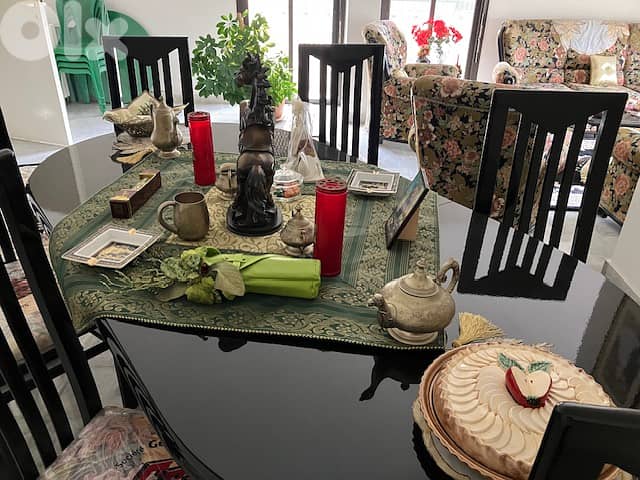Dining Table with Six Chairs 1
