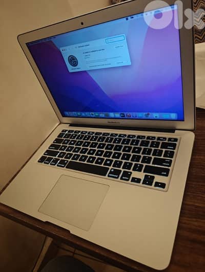macbook air 2017 13.3 128/8GB used like new
