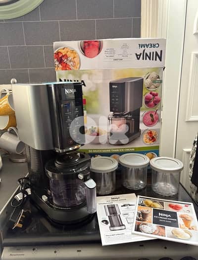 Ninja Creami Almost new with 3 containers