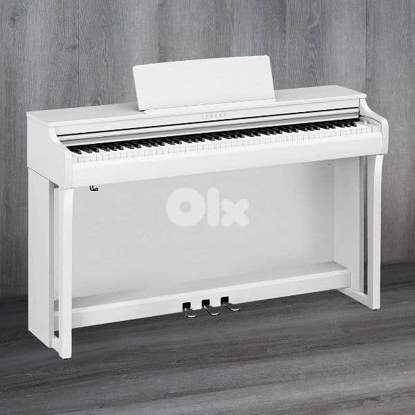 Yamaha Clavinova clp-825 digital (electric) piano 3