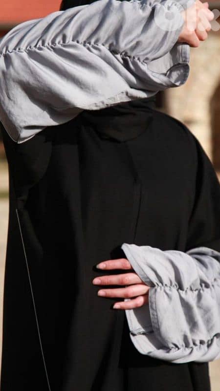 Brand New UAE Abayas – Premium Quality – Wholesale & Individual 11