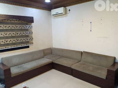 زاوية ٣*٣ المنيوم تلبيس خشب وصندوق