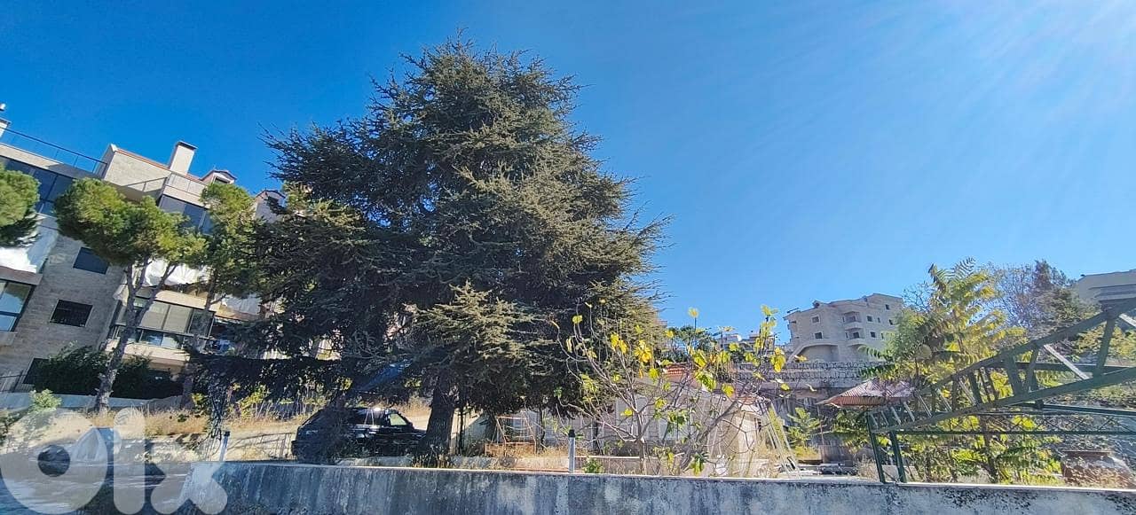 Land with a Villa for Sale in Faitroun 1