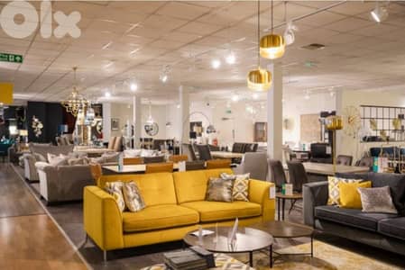 Showroom for Rent in  Mansourieh.