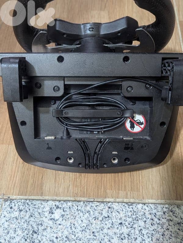 Logitech G29 Racing Wheel + Pedals (PS4/PS5/PC) 2