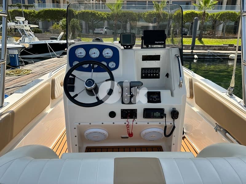 Center console boat tiger 27 9