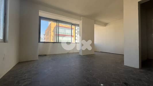 Office for Rent in Badaroمكتب للإيجار في بدارو